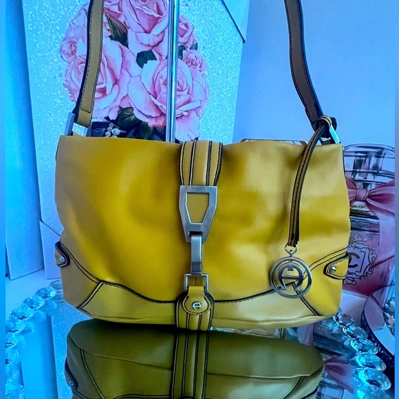 Etienne Aigner like new Mustard Colored Leather Shoulder Bag with Silver Accents - Picture 2 of 9